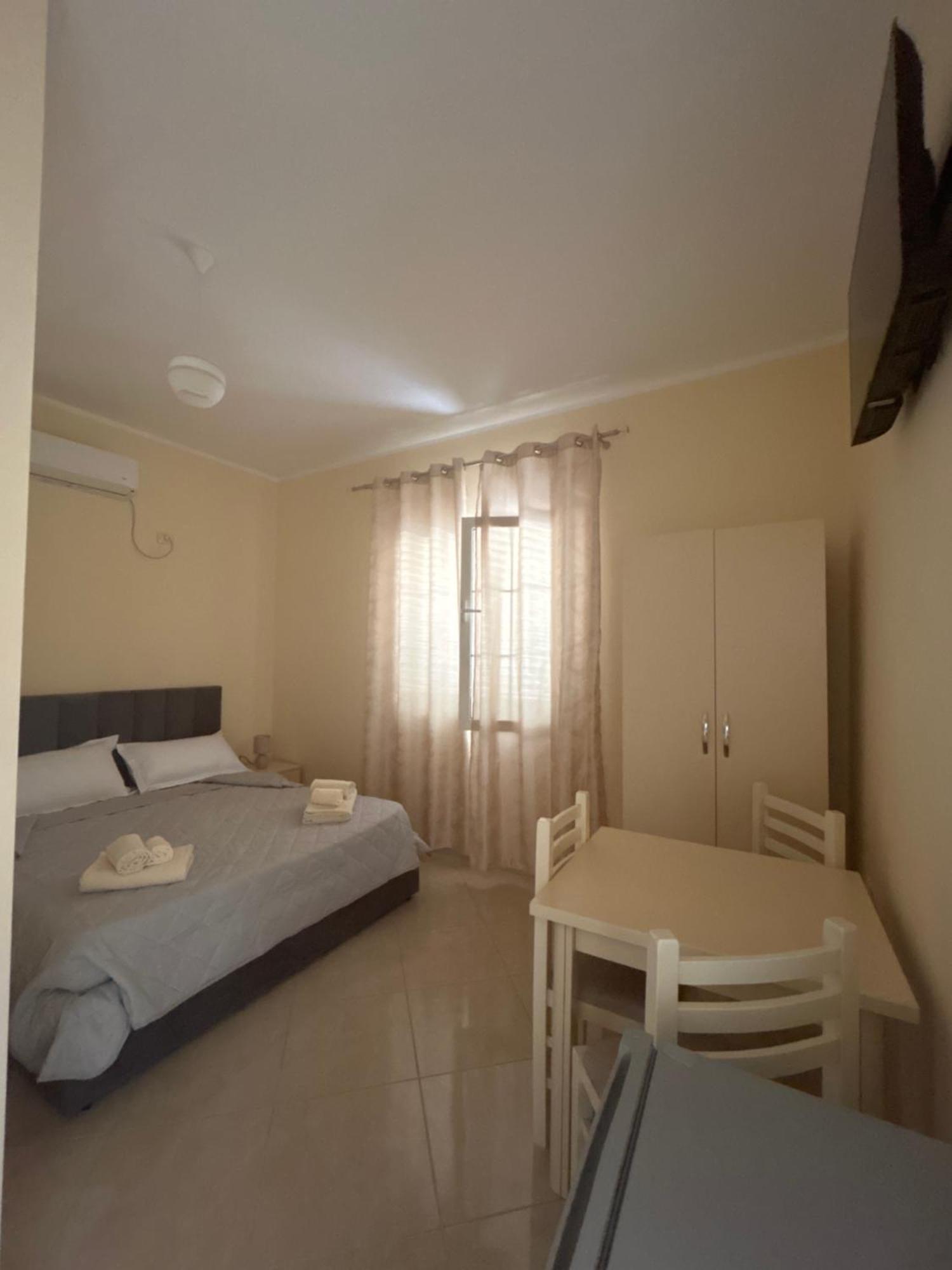 Rest House Vlorë Екстериор снимка